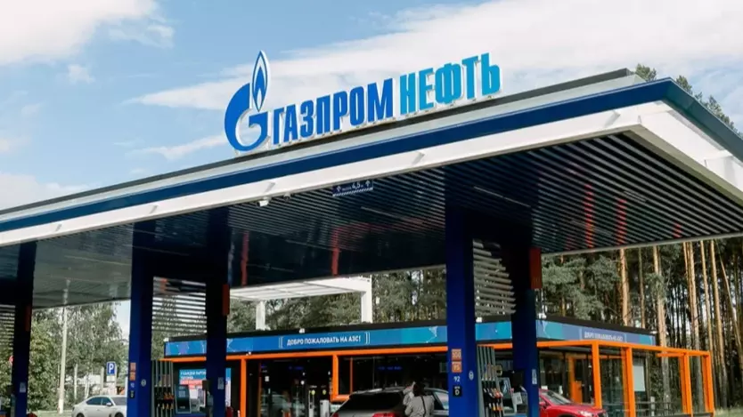 Москвагийн цагдаагийн генерал, шатахуун түгээх компанийн захирлууд бензиний хулгайн хэргээр баривчлагджээ